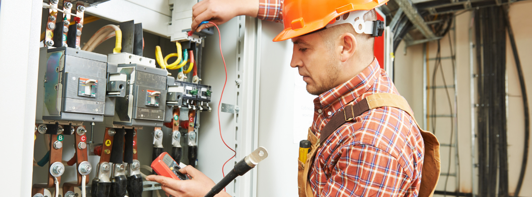 Reasons For Hiring An Electrician When Moving